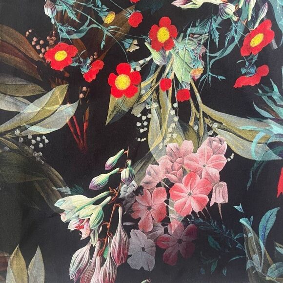 Karen Kane Floral Blouse Small Black Realistic Graphics Bell Sleeve Made in USA - Picture 7 of 9